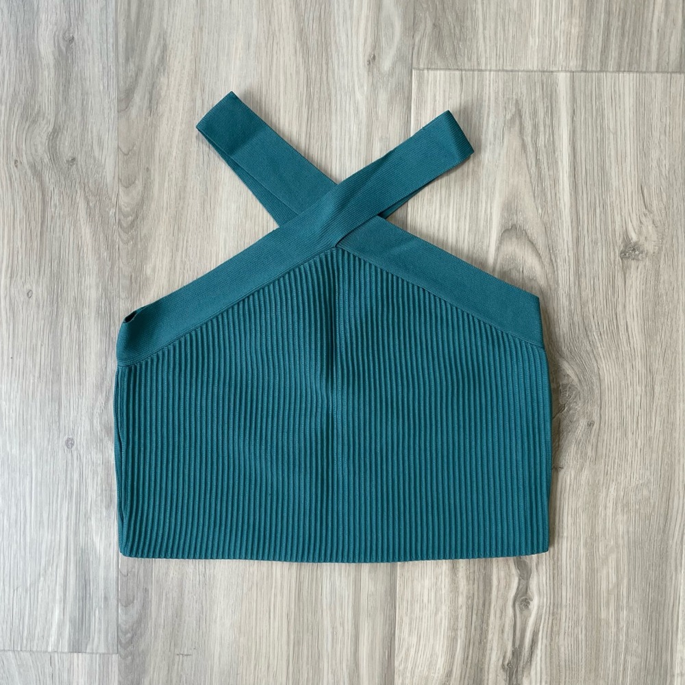 Criss Cross Halter Crop Top